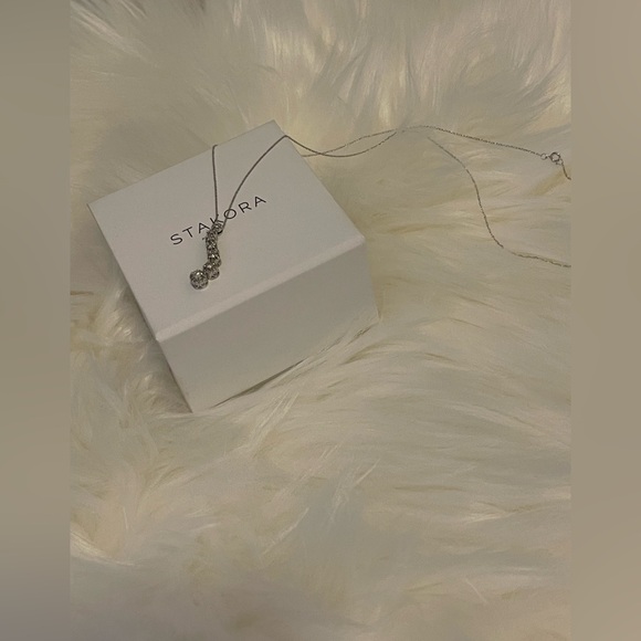 PRACTICALLY New: Designer JWBR 10K White Gold Diamond (.50crt ) Journey Necklace - Picture 1 of 11